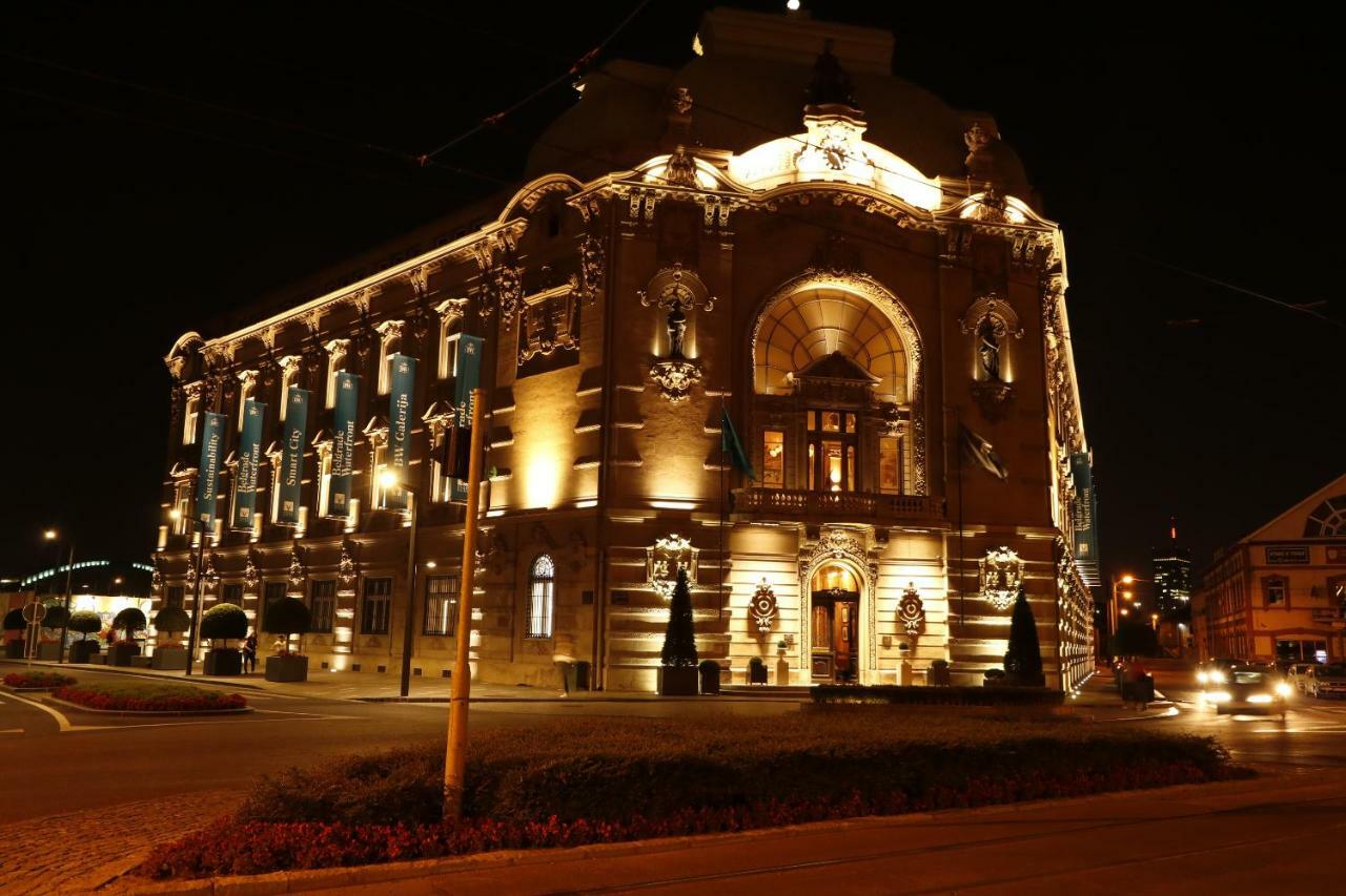 Iva City Center Belgrado Buitenkant foto
