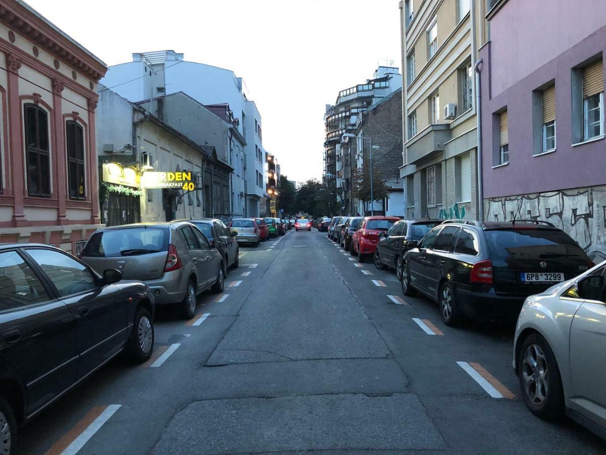 Iva City Center Belgrado Buitenkant foto